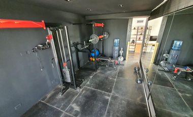 Venta Moderna Casa a la Laguna con  Increíble Master Suite - El Canton