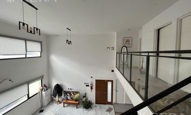 Venta casa 6 ambientes con cochera en Wilde