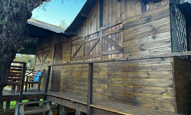 Venta Casa de tres dormitorios en terreno de 19.500 m2 en la isla, Paraná Viejo