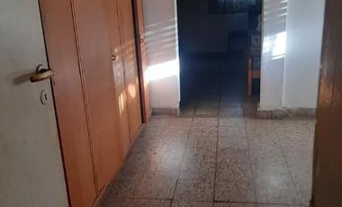 Casa en venta - 3 Dormitorios 2 Baños - Cochera - 1.521Mts2 - Almirante Brown