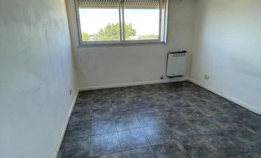 Departamento en  venta de 2 ambientes con balcón- Wilde