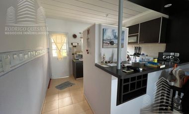 |DEPARTAMENTO 3AMB| |TODOS LOS SERVICIOS| |100MTS DEL MAR|