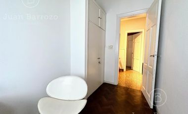 Casa en venta en Temperley Oeste: 3 unidades independientes que se venden en bloque.