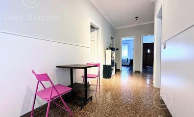 Casa en venta en Temperley Oeste: 3 unidades independientes que se venden en bloque.