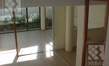 Local / oficina venta centro, 240 m2 en 2 plantas, con cocina y baño; cochera opcional