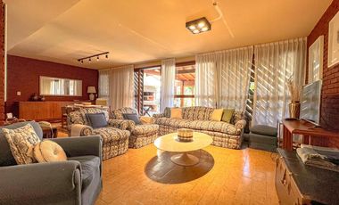 MAGNIFICO | CHALET EN LOS TRONCOS |