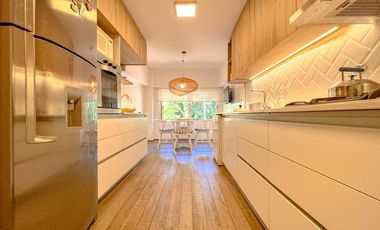MAGNIFICO | CHALET EN LOS TRONCOS |