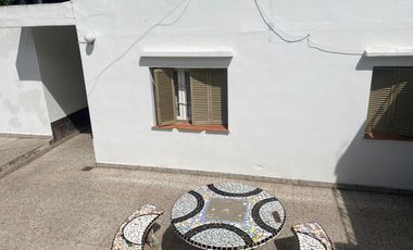 Casa en venta - 3 Dormitorios 2 Baños - 289Mts2 - Florencio Varela