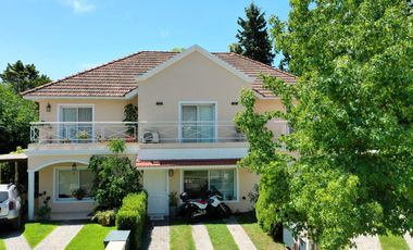 Casa Estilo Dúplex - 3 AMB - Las Margaritas, Pilar - Ultimas unidades!!!!