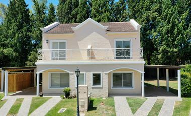 Casa Estilo Dúplex - 3 AMB - Las Margaritas, Pilar - Ultimas unidades!!!!