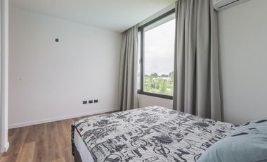 VENTA CASA 7 AMBIENTES - SALIDA LAGUNA - CHACRAS DE LA RESERVA