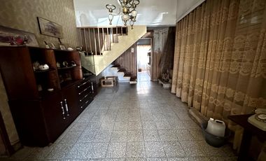 Casa a modernizar proxima al centro de Bernal
