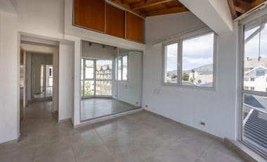 SEMIPISO CON VISTA