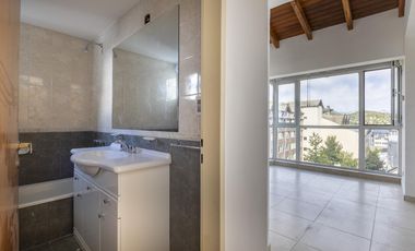 SEMIPISO CON VISTA