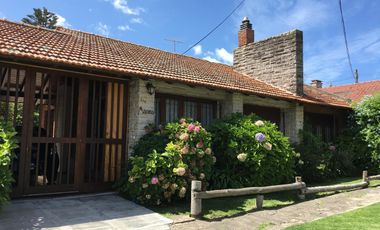 Casa en punta mogotes mar del plata