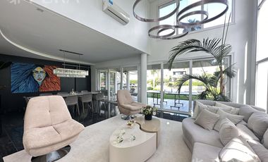 Venta casa 5 ambientes con vista a la laguna en Nuevo Quilmes
