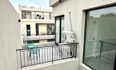 PH 3 AMBIENTES A ESTRENAR CON PATIO Y TERRAZA EN LA BOCA VENTA