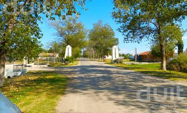 Lote a la venta en el ingreso de Bouwer