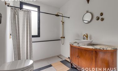 Excelente casa de 5 amb. en Barrio Privado Sausalito