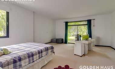 Excelente casa de 5 amb. en Barrio Privado Sausalito