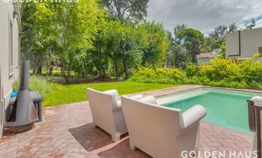 Excelente casa de 5 amb. en Barrio Privado Sausalito
