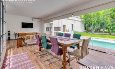 Excelente casa de 5 amb. en Barrio Privado Sausalito