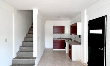 Oportunidad. Departamento en Venta de 2 plantas. Sin expensas. Centro Zárate