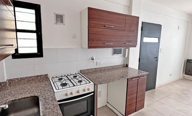 Oportunidad. Departamento en Venta de 2 plantas. Sin expensas. Centro Zárate