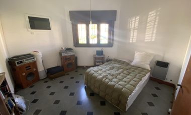 CASA DE 4 AMBIENTES EN DOS PLANTAS