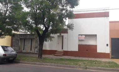 Casa en calle Paraguay, Junín, buenos Aires