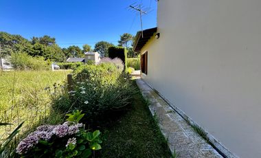 Casa en en La Caleta, con pileta!