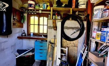 Casa en en La Caleta, con pileta!