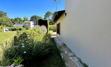 Casa en en La Caleta, con pileta!