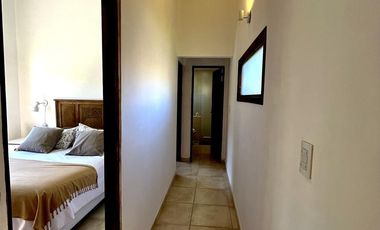 Casa en en La Caleta, con pileta!