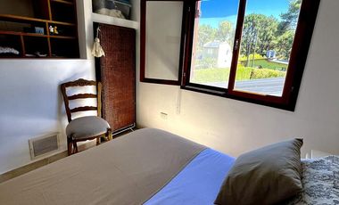 Casa en en La Caleta, con pileta!