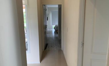 VENTA Excelente casa en Venta en San Sebastian con Pileta 3 dorm. Gran fondo libre a la reserva!!!