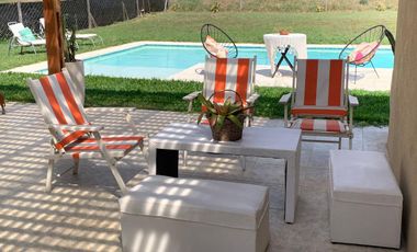 VENTA Excelente casa en Venta en San Sebastian con Pileta 3 dorm. Gran fondo libre a la reserva!!!