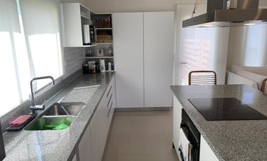 VENTA Excelente casa en Venta en San Sebastian con Pileta 3 dorm. Gran fondo libre a la reserva!!!
