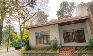Casa en  Gonzalez al 300