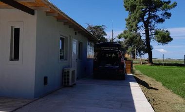 Casa en venta - 3 Dormitorios 3 Baños - 677Mts2 - Mar Chiquita