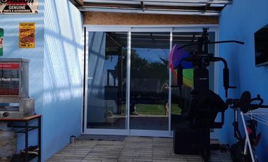 Casa en venta - 3 Dormitorios 3 Baños - 677Mts2 - Mar Chiquita