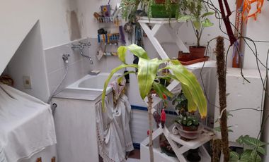 Departamento 3 ambientes con cochera compartida