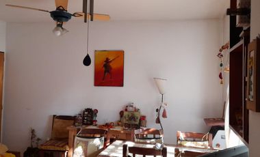 Departamento 3 ambientes con cochera compartida