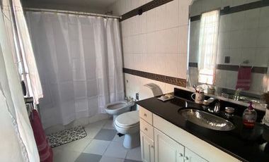 CASA VENTA VILLA SARMIENTO 4 AMBIENTES
