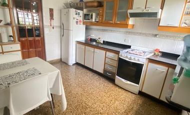 CASA VENTA VILLA SARMIENTO 4 AMBIENTES
