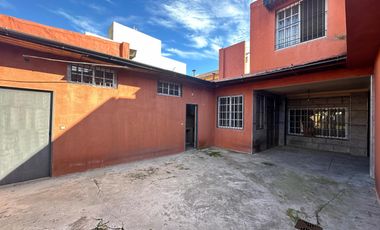 Casa en Juncal  al 300