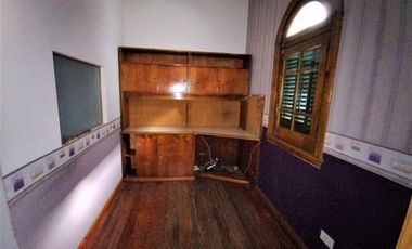 CASA EN VENTA - INMEJORABLE UBICACION!!
