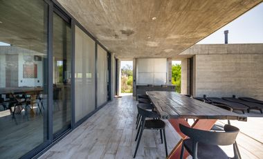 ALQUILER TEMPORARIO, CASA COSTA ESMERALDA, MARITIMO III, LOTE AL 100,
