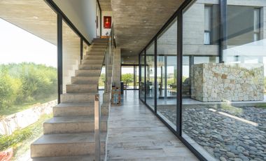 ALQUILER TEMPORARIO, CASA COSTA ESMERALDA, MARITIMO III, LOTE AL 100,