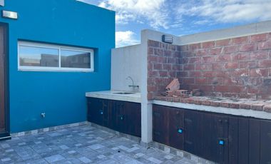Moderna Casa en  Rocas Negras